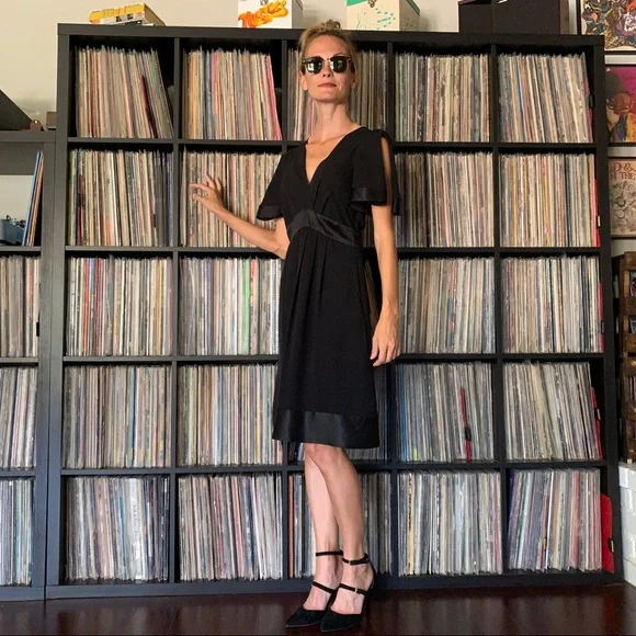 BCBGMaxAzria Black Silk Dress Size 0 - Picture 2 of 8